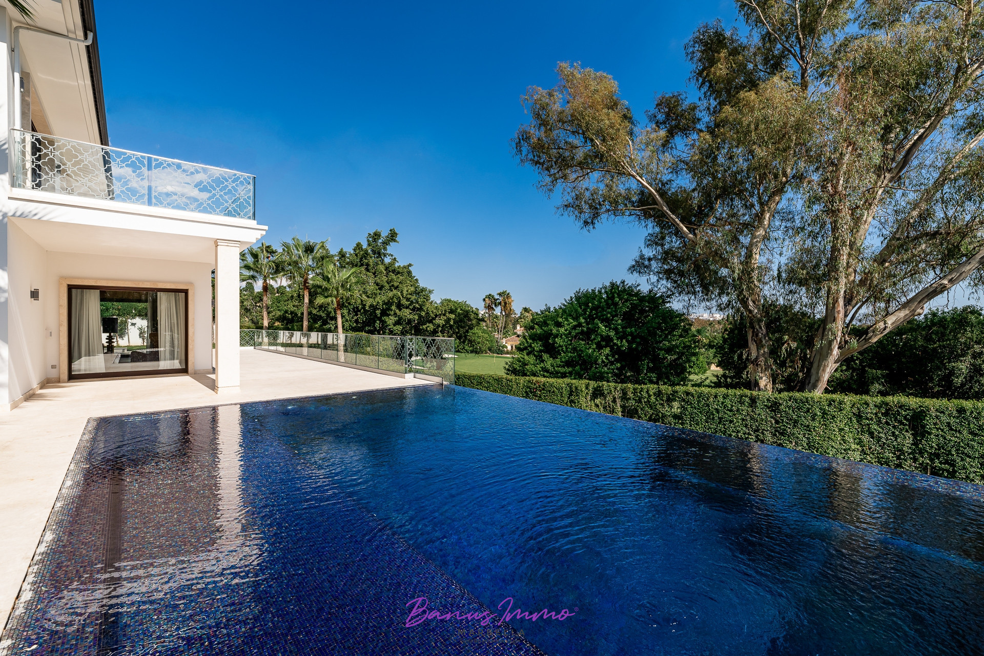 5 bed Villa (Detached) For Sale in Marbella,  - 1